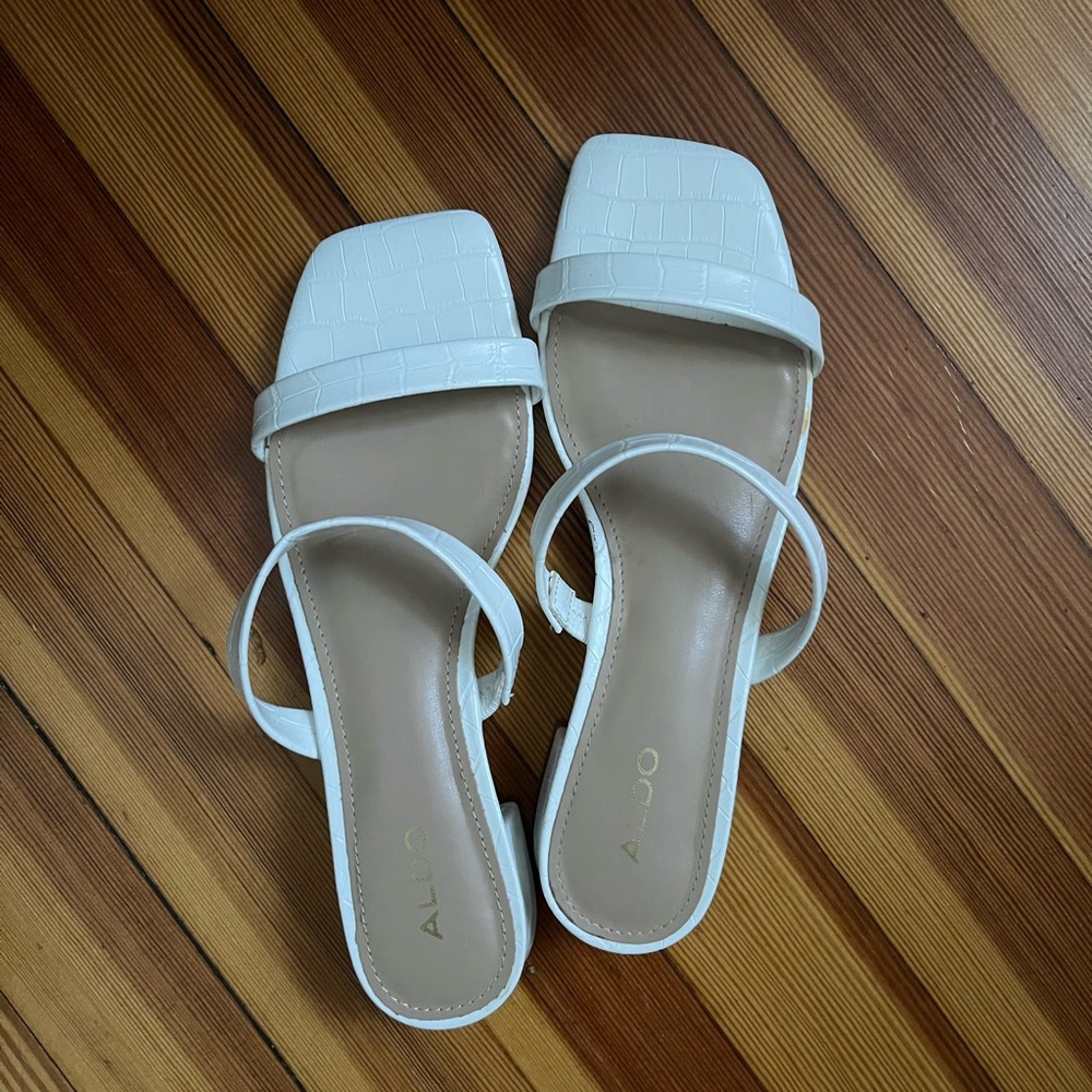 Aldo white sandals size 8